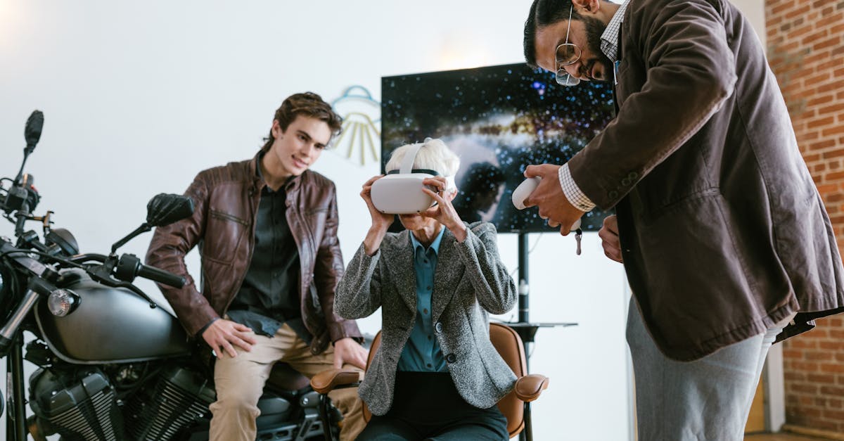 技术支持辅助行业的盈利模式与市场结构